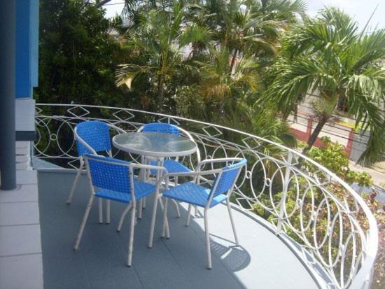 Caribbean Tourist Villa Port of Spain Bagian luar foto